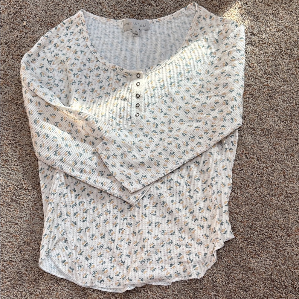 Love Tree Women's Floral Long Sleeve Top - Cream and Blue